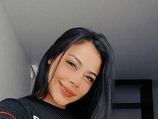 Erotikus videocsevegés nahalidevi