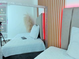 Erotikus videocsevegés naishaa1