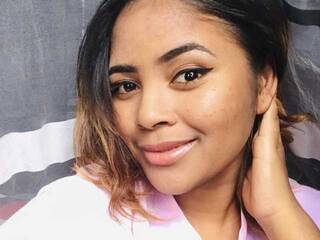 Erotikus videocsevegés Nancie009