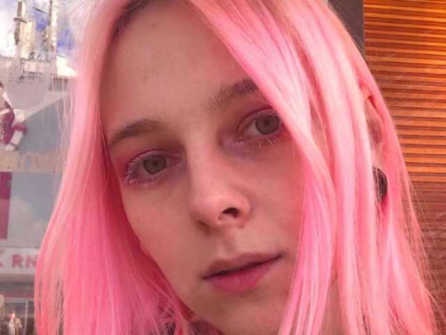 A profil fényképe Naomi-Meow