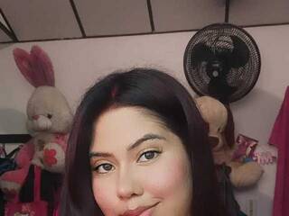 Erotikus videocsevegés Naomi-Stone