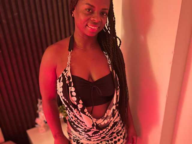 A profil fényképe Naomii-Cooper