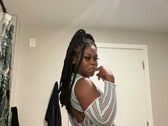 A profil fényképe Naomiruty