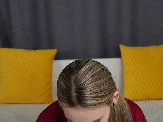 Sugárzási képernyőképek NaomiSweetheart