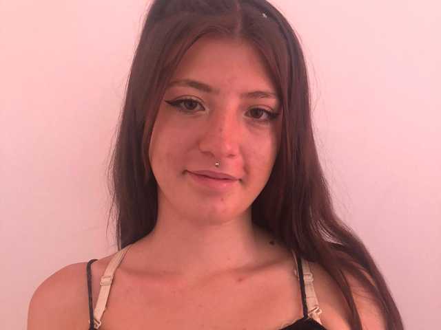 A profil fényképe Naomy-Daviss