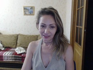 Fényképek VideoLady lovense enabled. see power modes in chat. ORGASM at goal or 100 in one tip . 137 till orgasm.