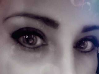 Erotikus videocsevegés Natali999-1