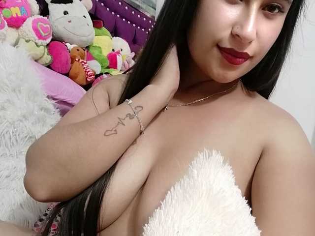 A profil fényképe NatashaByron