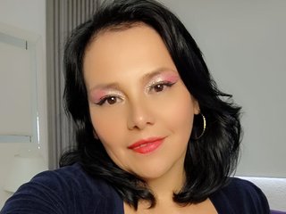 Erotikus videocsevegés NatashaMilf