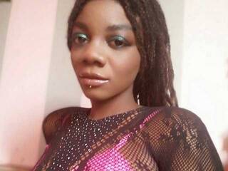 Erotikus videocsevegés natsuggar17