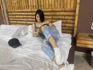 Erotikus videocsevegés Naty-sex