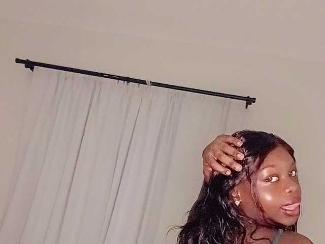 A profil fényképe NaughtyCherie