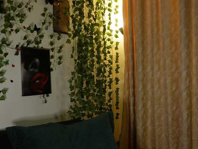 Sugárzási képernyőképek NaughtYHomemadE