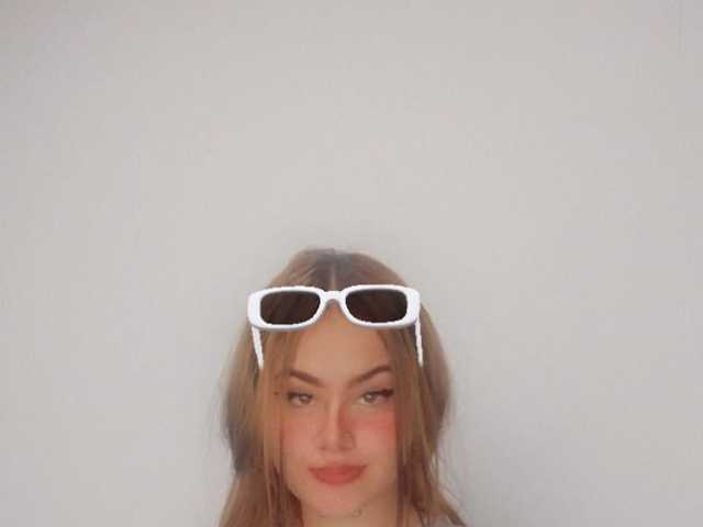 A profil fényképe naughtyplayass