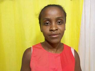 Erotikus videocsevegés Navalonahasina