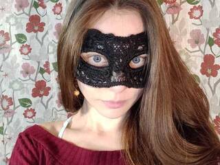 Erotikus videocsevegés Nellinevdele