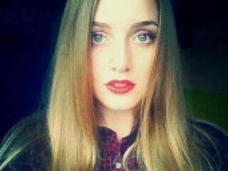 Erotikus videocsevegés nellle