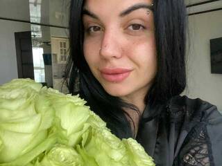 Erotikus videocsevegés Nemezziida