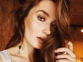 Erotikus videocsevegés nesmiyana