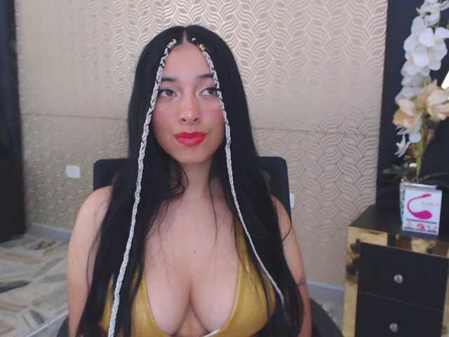 Fényképek NicoleCollema hello guys I'm new I would like to masturbate for you