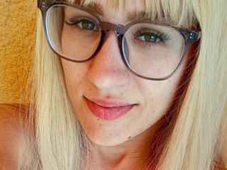 Erotikus videocsevegés NicoleIris