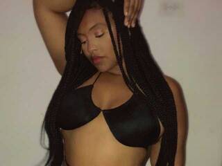 Erotikus videocsevegés Nicolette-1