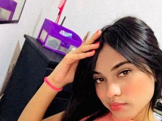 Erotikus videocsevegés nicolle-sanders