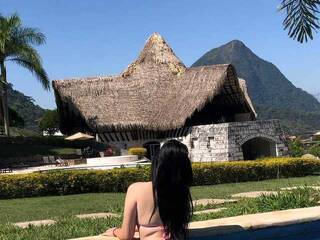 Erotikus videocsevegés NicolVelvet