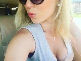 Erotikus videocsevegés nika871