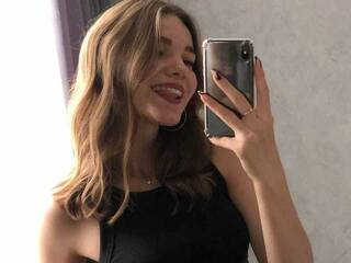 Erotikus videocsevegés NikkiRid