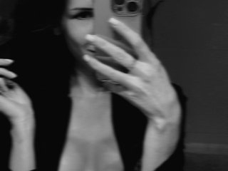 Erotikus videocsevegés Nikkittyni