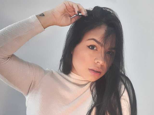 Profilkép NINA-SUAREZ