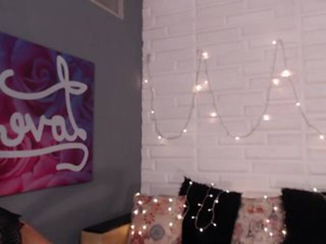 Sugárzási képernyőképek NinnaMonroe