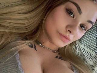 Erotikus videocsevegés Nolovekisssme