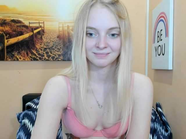 Fényképek NurseCream Hey guys, Im an #18years old #young #blondie who is really #horny and wanna have some fun with you! :P:P