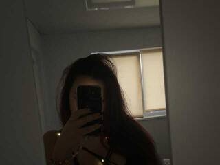 Erotikus videocsevegés OpheliaMeoow