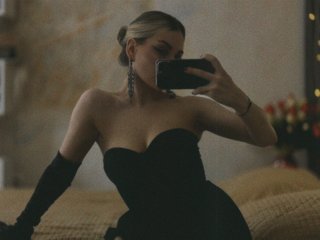 Erotikus videocsevegés OpulentSadist