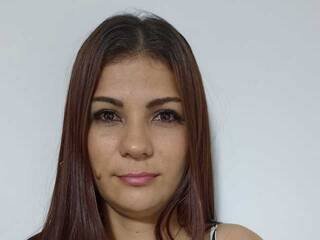 Erotikus videocsevegés ParisWish