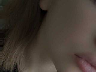 Erotikus videocsevegés Peachybella