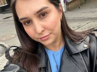 Erotikus videocsevegés PearlDelisle