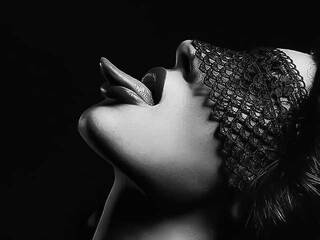 Erotikus videocsevegés penni20