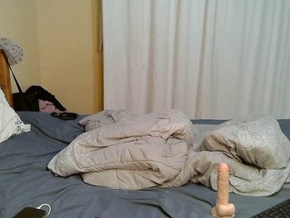 Erotikus videocsevegés Petite-Eriee