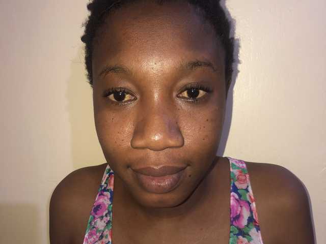 A profil fényképe Petite-sally