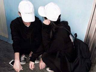 Erotikus videocsevegés Phoebelovex