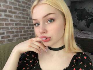 Erotikus videocsevegés PickBlondy