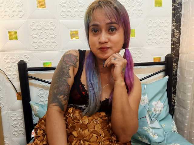 A profil fényképe pinaynextdoor