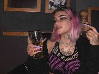 Erotikus videocsevegés Pink-Barbie