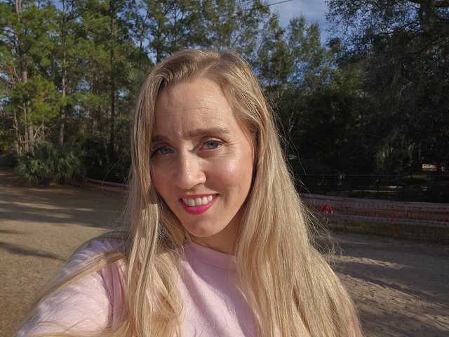 A profil fényképe Pinklipsskye69