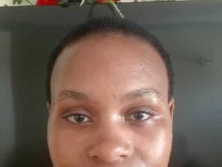 Erotikus videocsevegés Pinkpussy-21