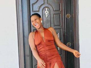 Erotikus videocsevegés Plumnjuicyxx